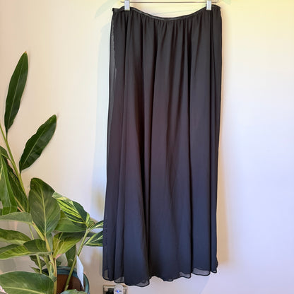Black Full Layered Maxi Skirt - Waist 86cm