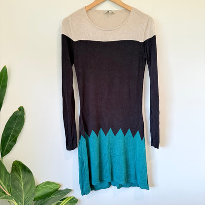 Veronika Maine Size M Viscose Knit Dress