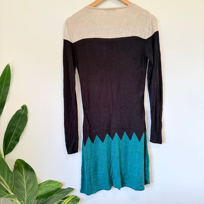 Veronika Maine Size M Viscose Knit Dress
