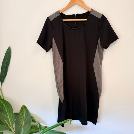 Panel Short-Sleeve Sheath Dress - Size U/Arm to U/Arm 50cm