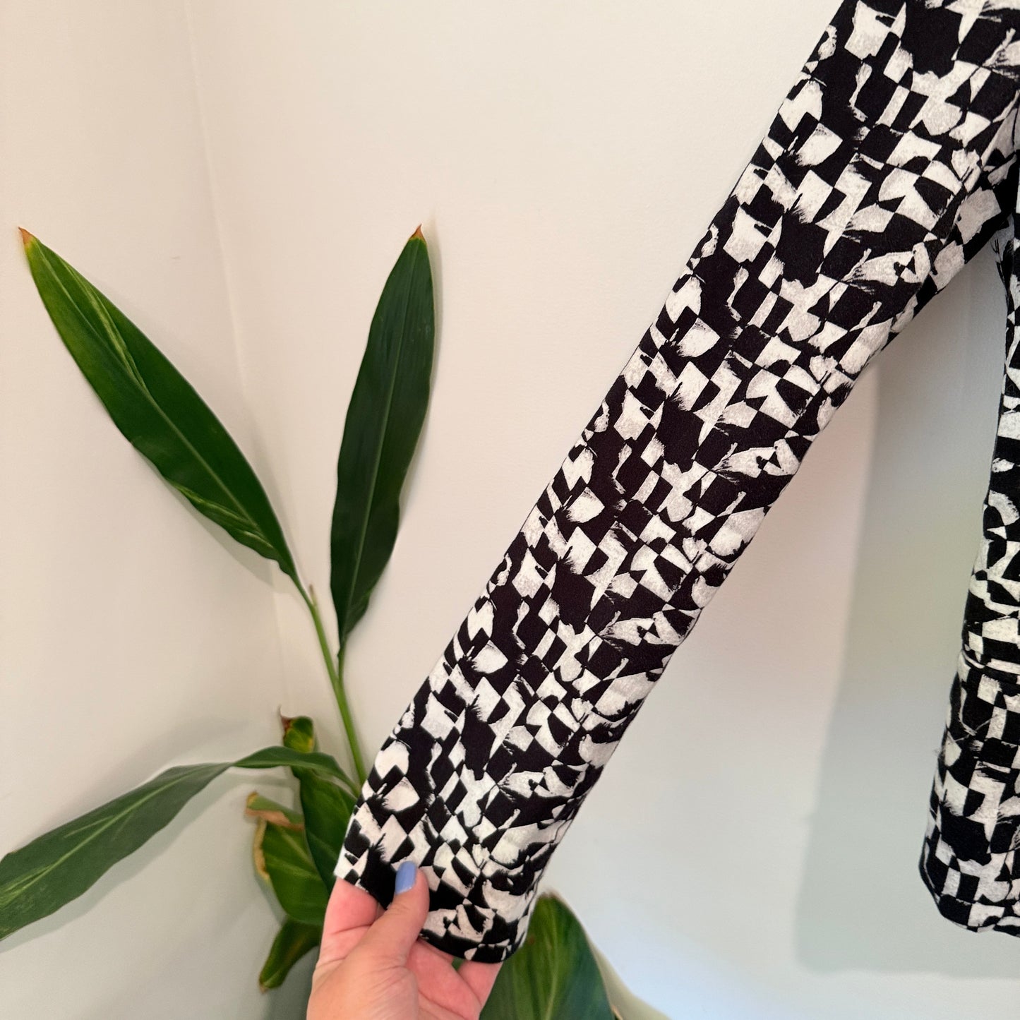 Valleygirl Abstract Print Blazer - Black/White - 10