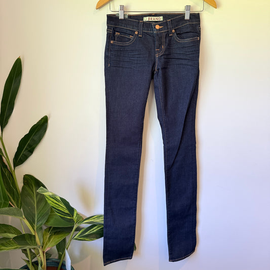 J Brand 912 Pencil Leg Low-Rise Jeans in Ink