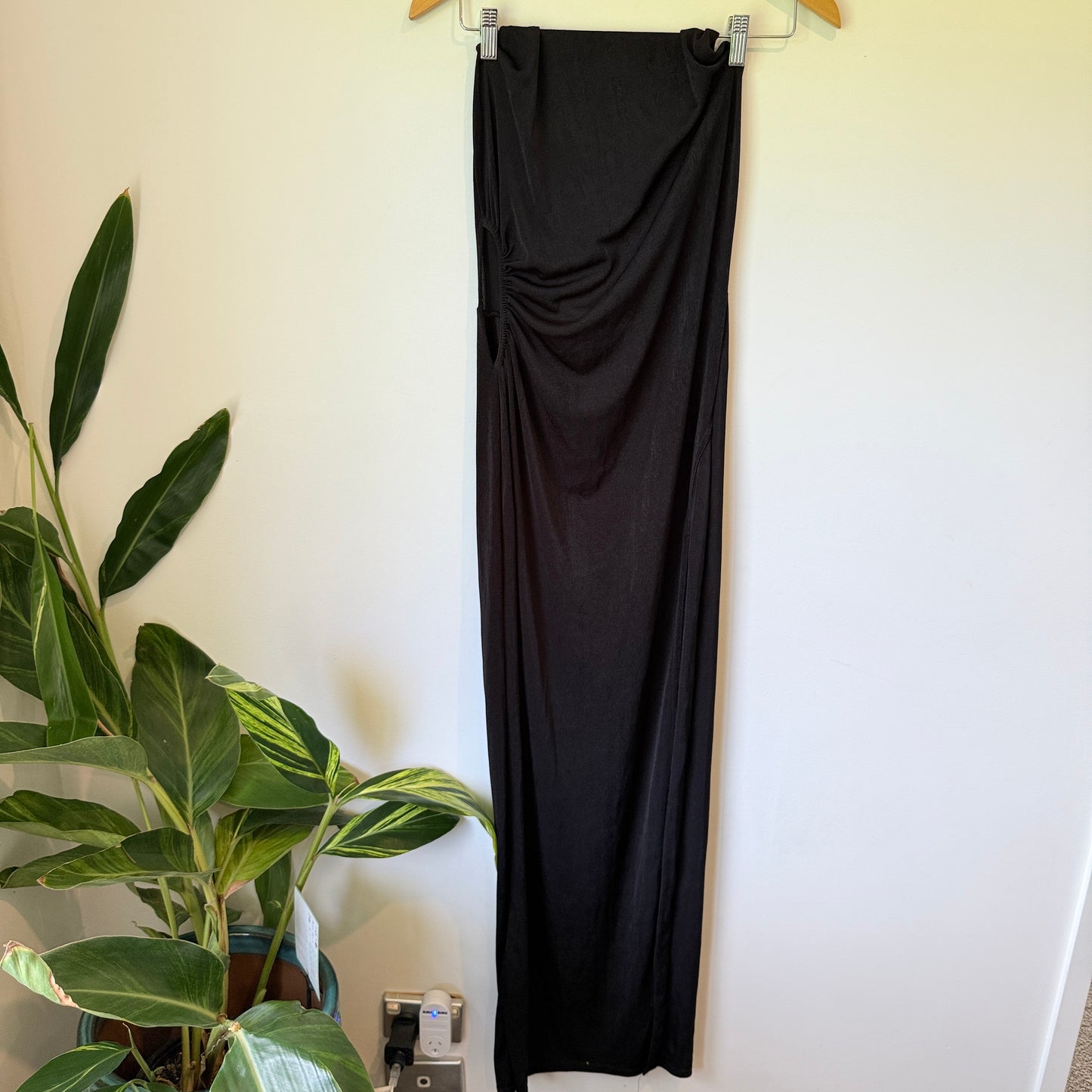 Boohoo Halterneck Cut Out Slinky Maxi Dress in Black - Size 16