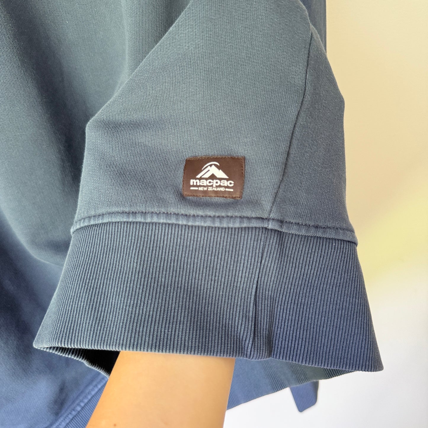 Macpac Size L Organic Textile Crew Neck Sweatshirt