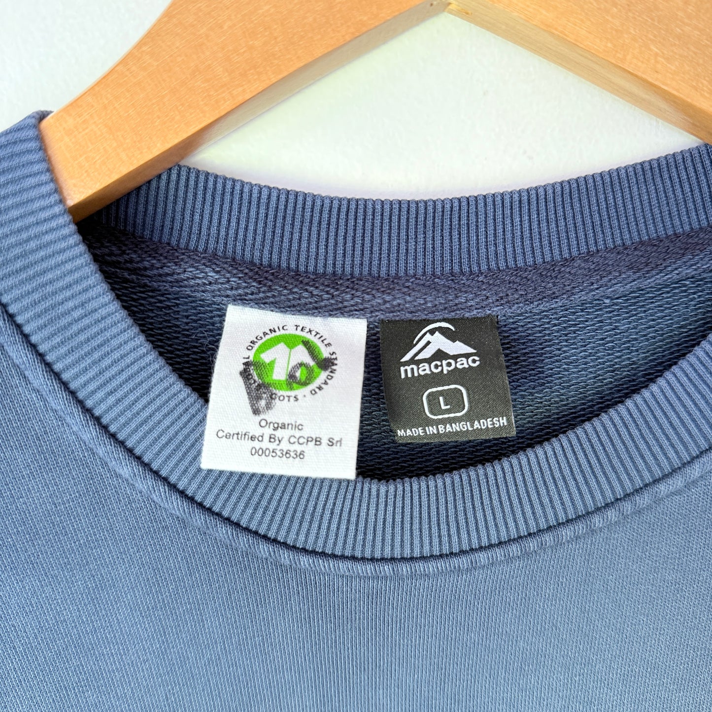Macpac Size L Organic Textile Crew Neck Sweatshirt