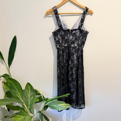 Harlow Size 8 Floral Lace Overlay V-Neckline Dress