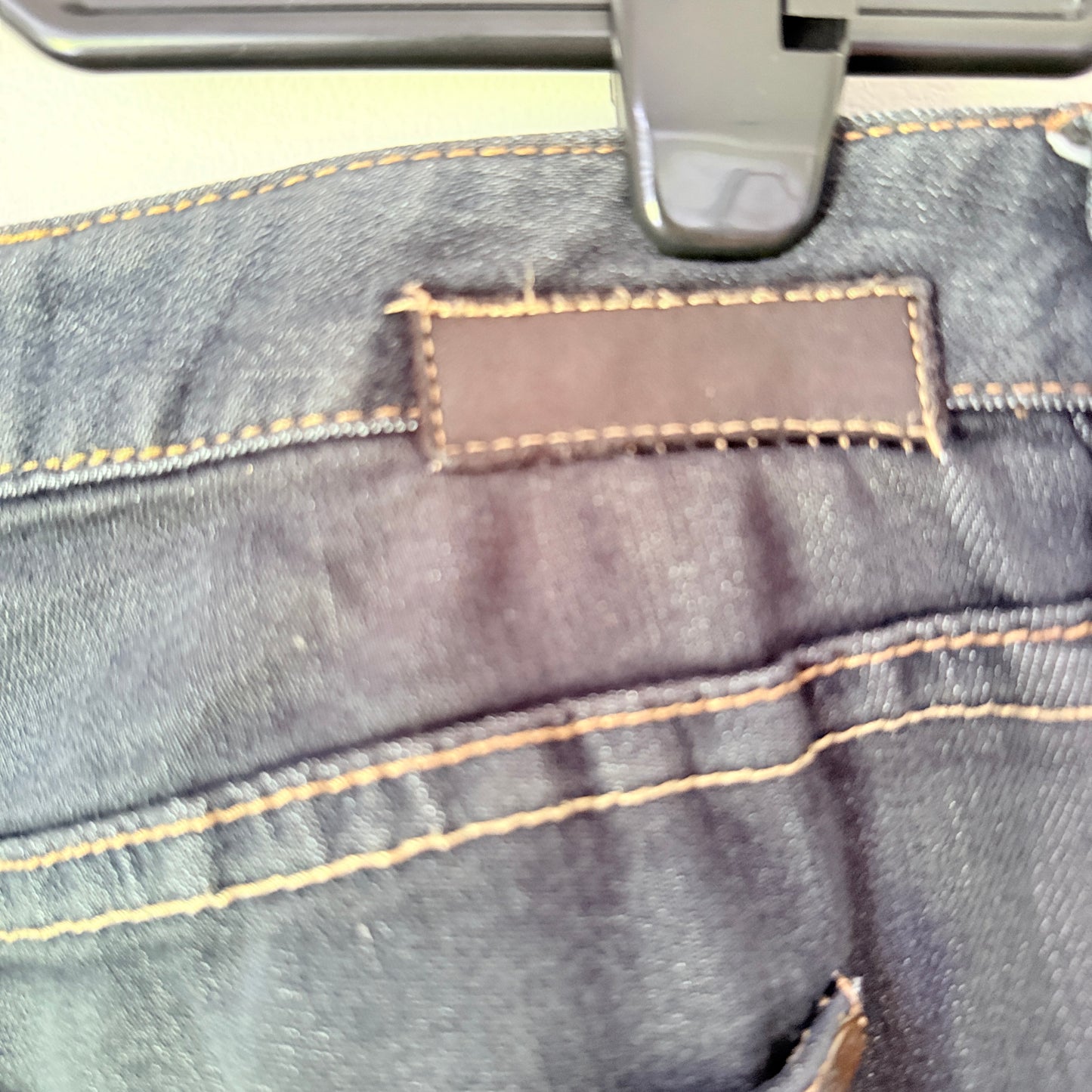 J72 Size 10 Dark Wash Hip Hugger Slim Straight Jeans