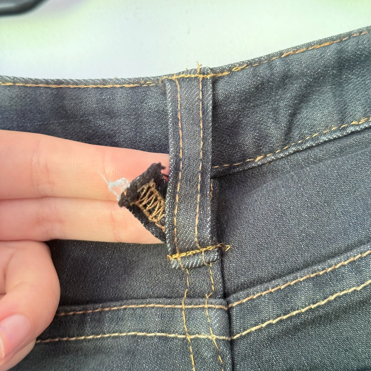 J72 Size 10 Dark Wash Hip Hugger Slim Straight Jeans