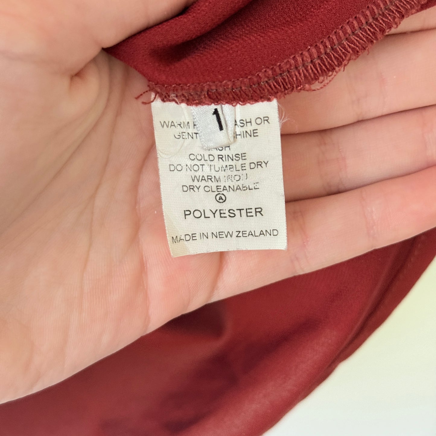 Carlson (NZ Made) Size U/Arm 61cm Short-Sleeve Top