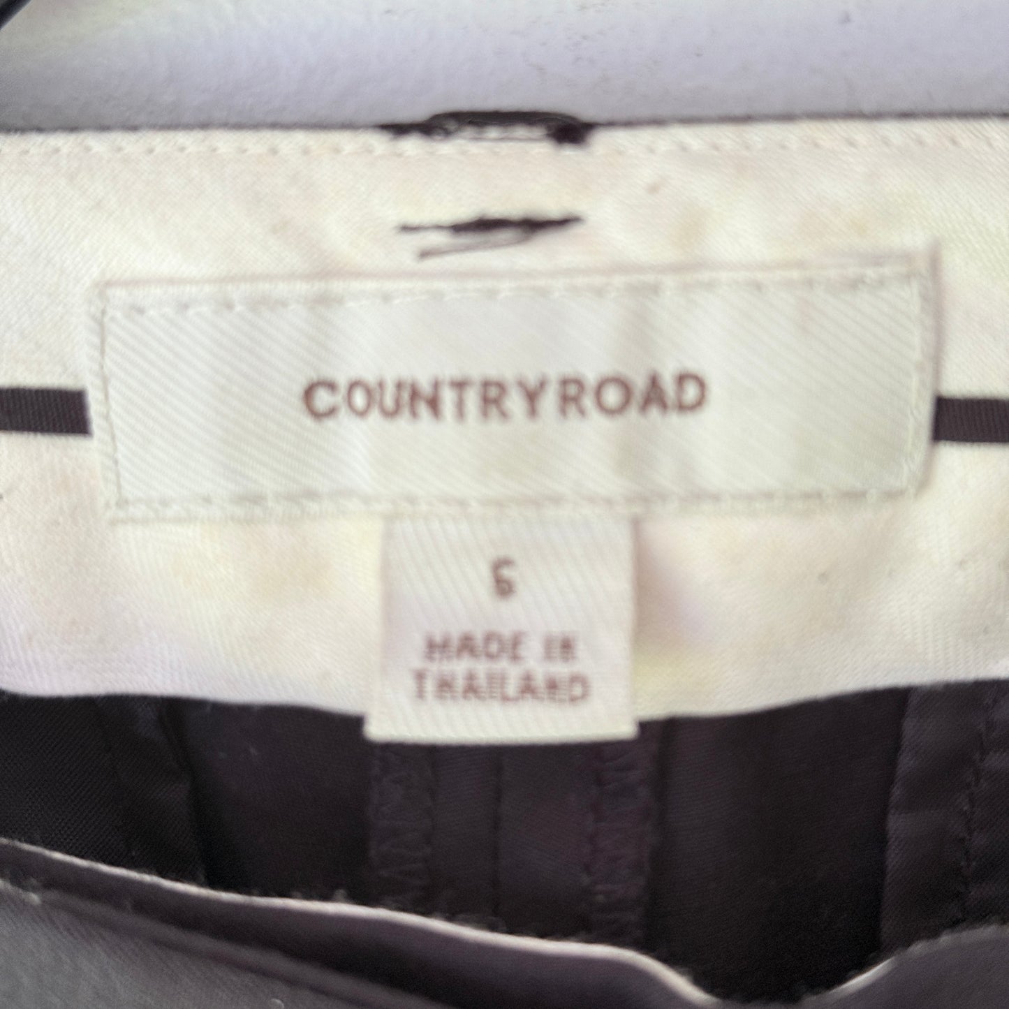 Country Road Size 6 Black High-Rise Chinos