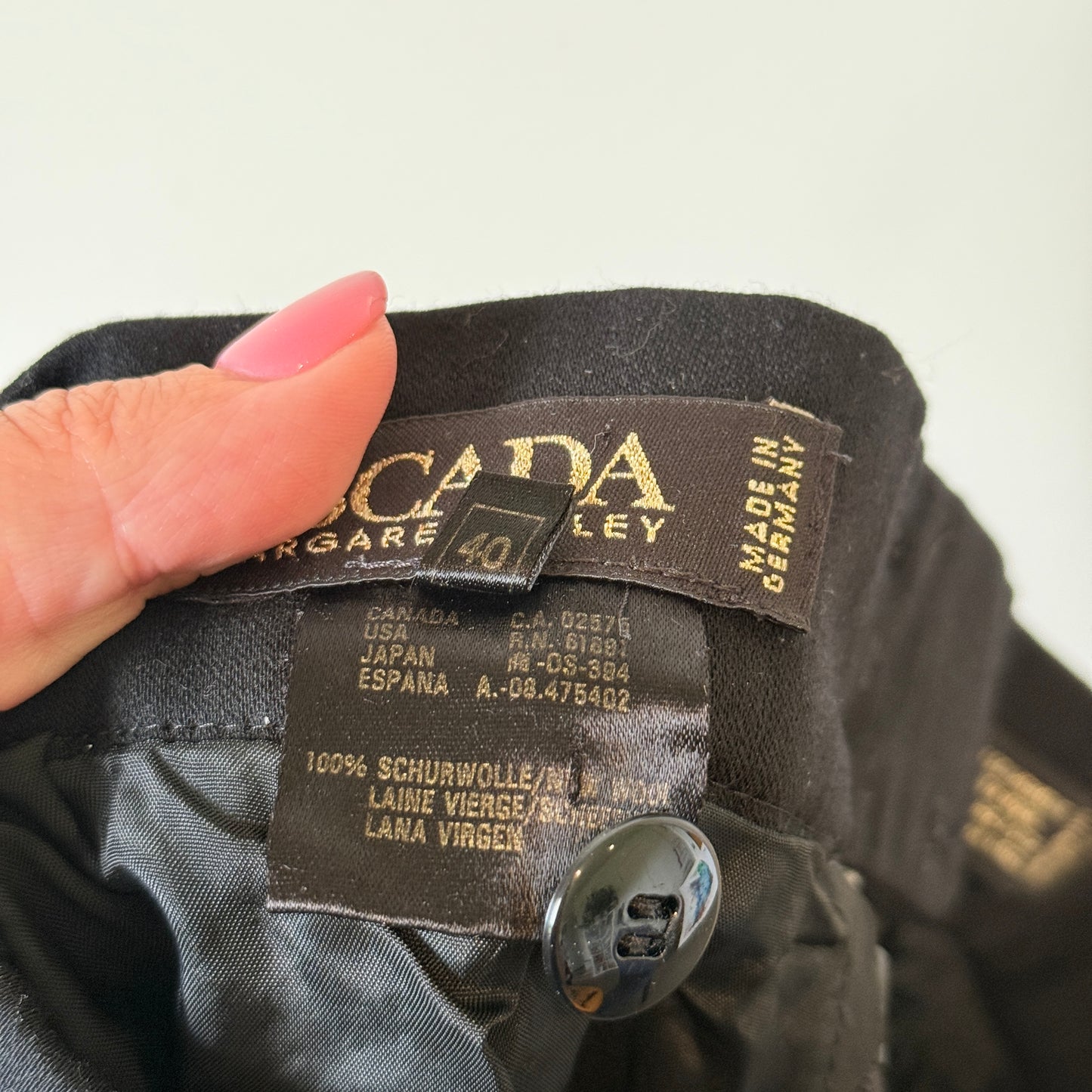 Escada Size 40 Pure Wool Black Midi Pencil Skirt