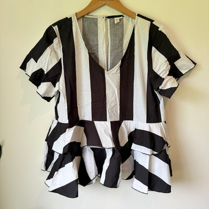 Adorne Size 12 Black & White Striped Cotton V-Neck Top