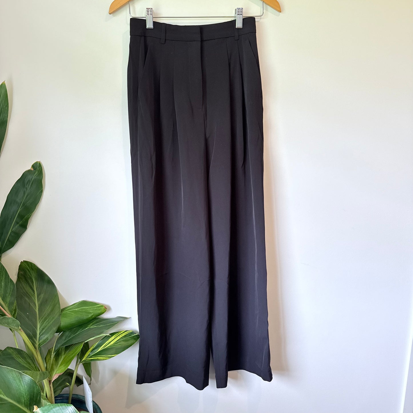 H&M Size 6 Wide Leg Pants