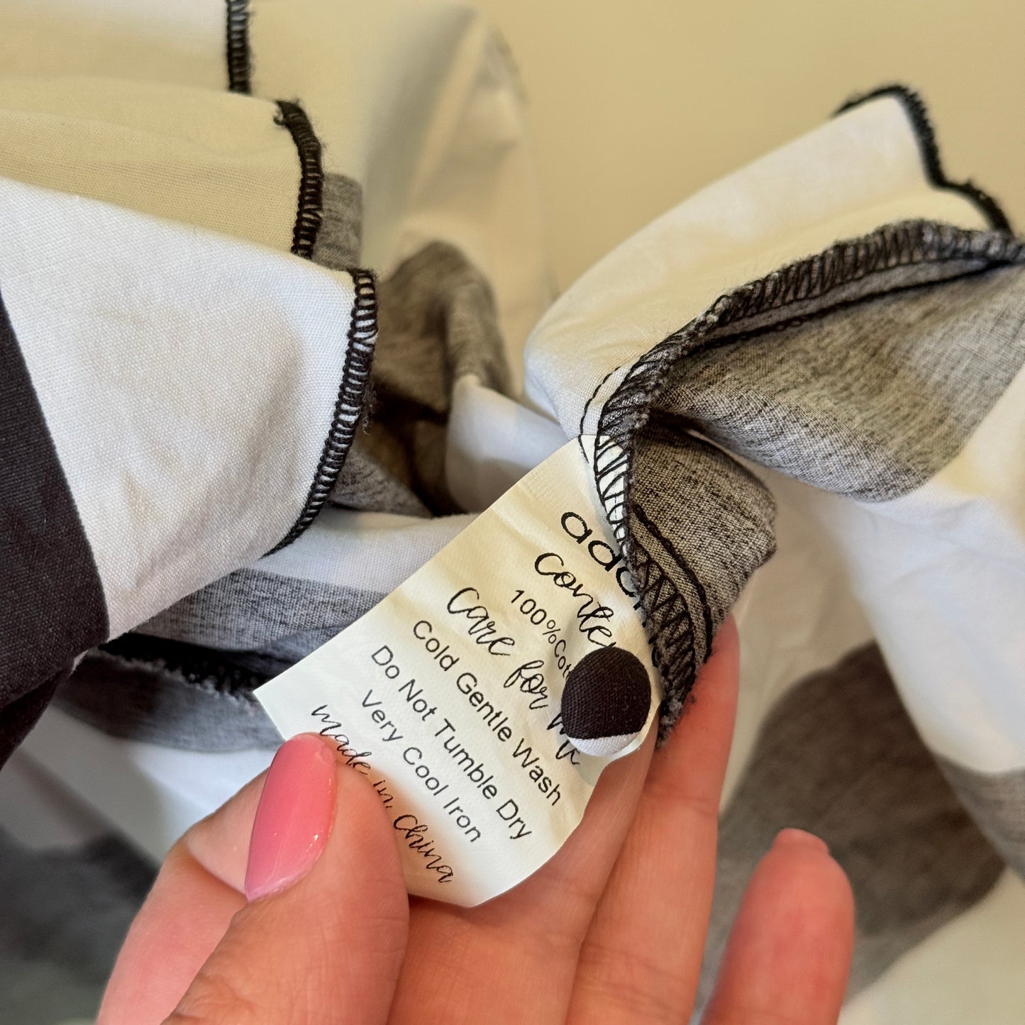 Adorne Size 12 Black & White Striped Cotton V-Neck Top