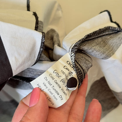 Adorne Size 12 Black & White Striped Cotton V-Neck Top