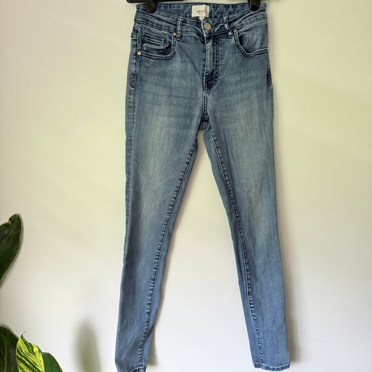 Seed Heritage Size 8 Light Wash Skinny Denim Jeans