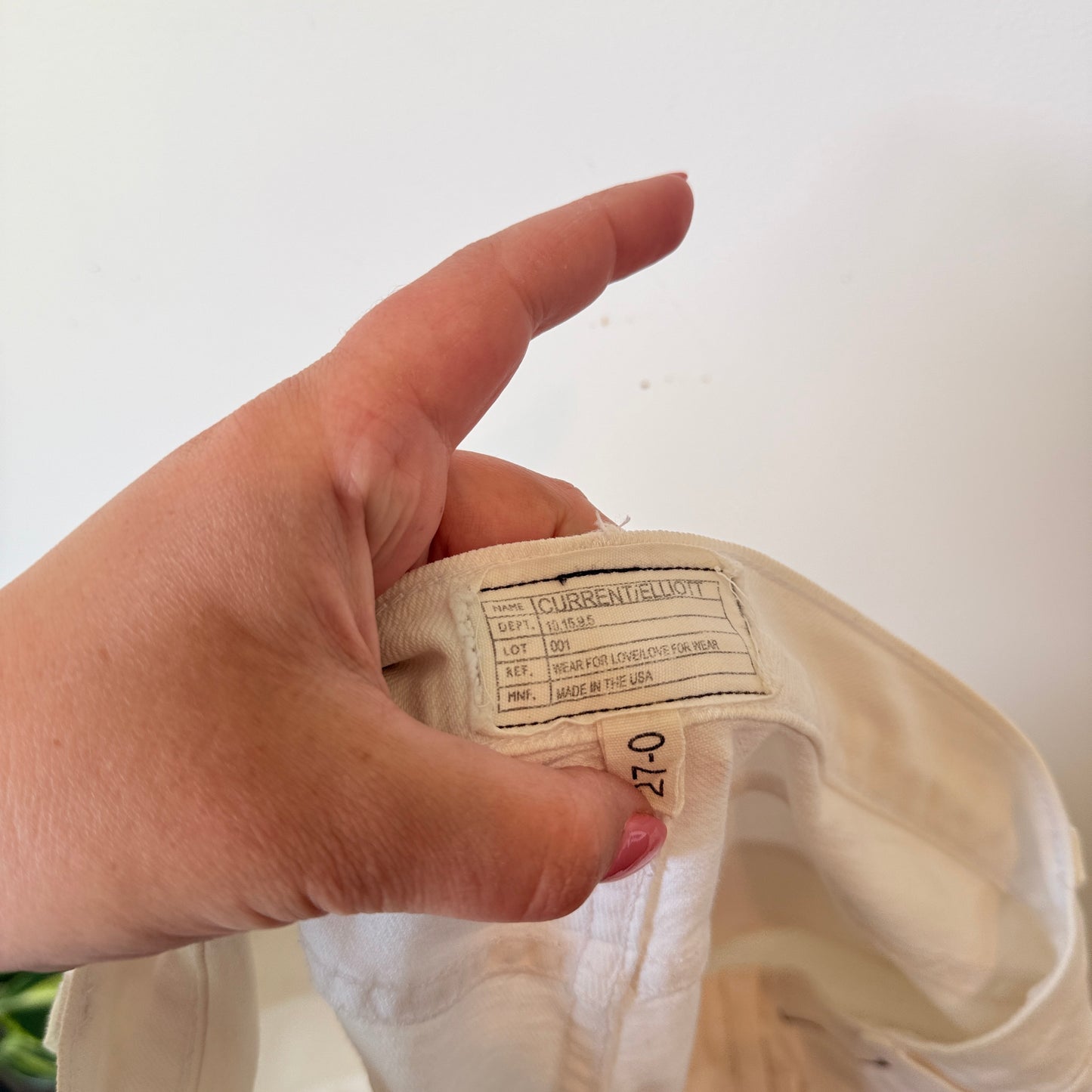 Current/Elliott Size 27 White Skinny Raw-Edge Jeans