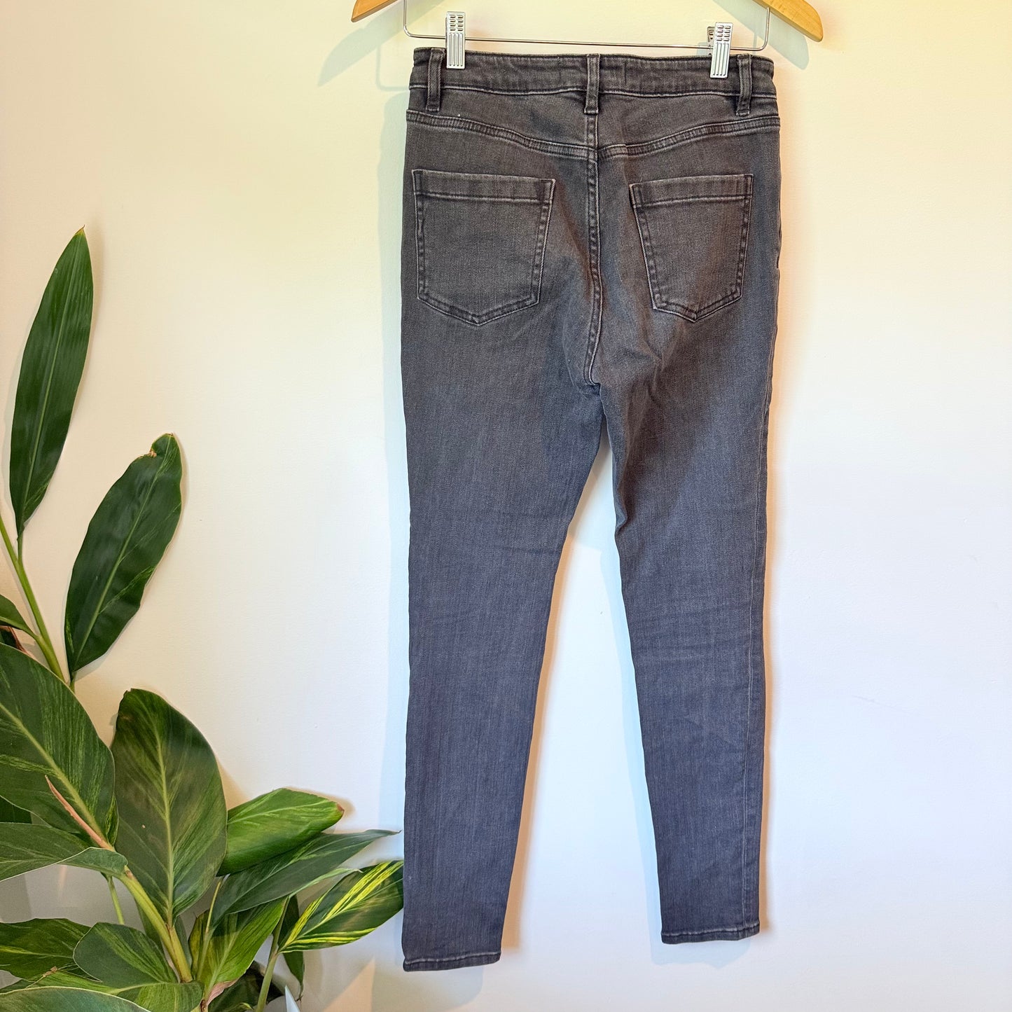 Country Road CR.Denim High-Rise Skinny Jeans - Washed Black/Grey - Size 8