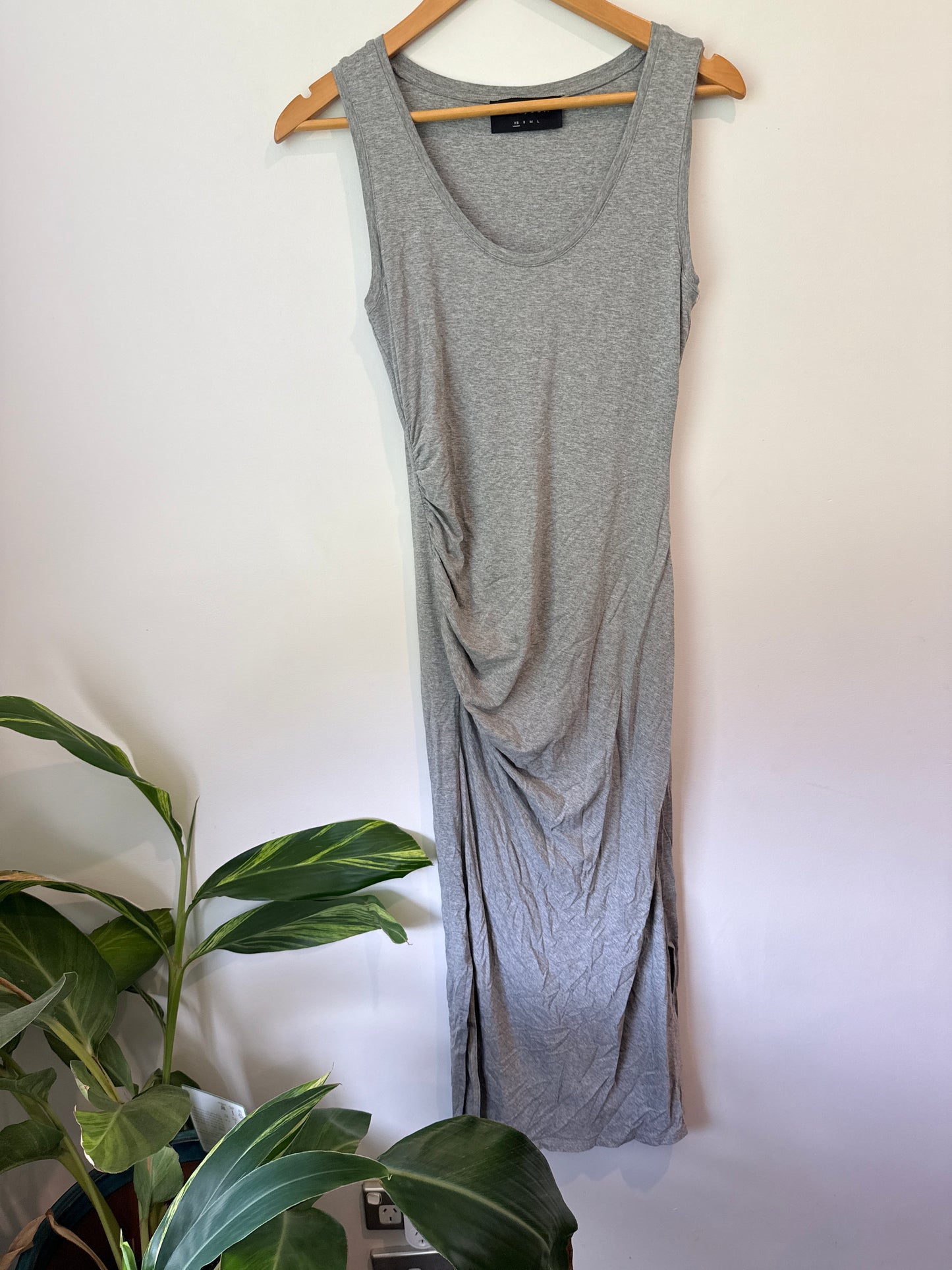Decjuba Size XS Maxi Dress