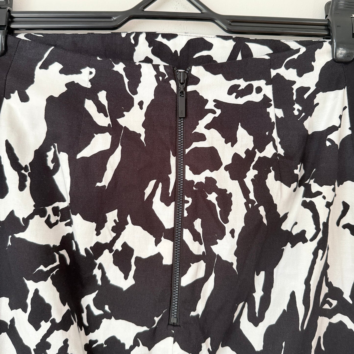 Cue Size 8 Black White Abstract Print Cotton Pencil Skirt