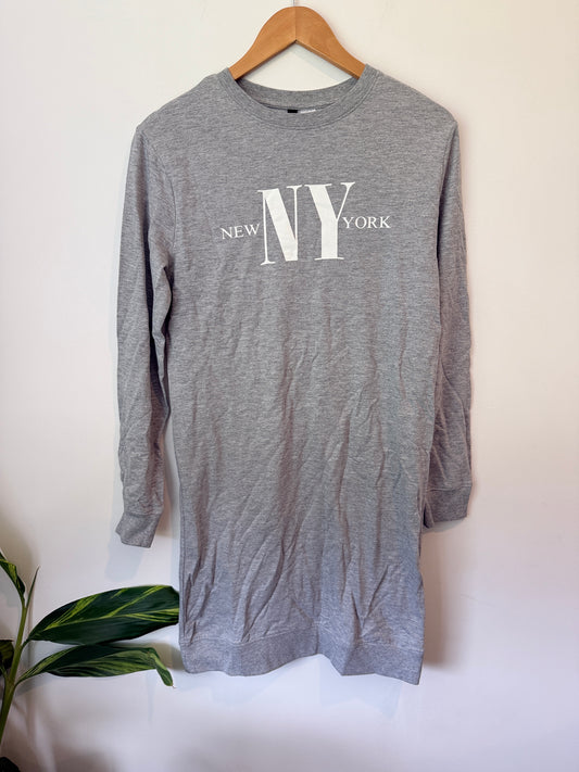 H & M Divided Size 10 Long Sleeve Sweatshirt Dress