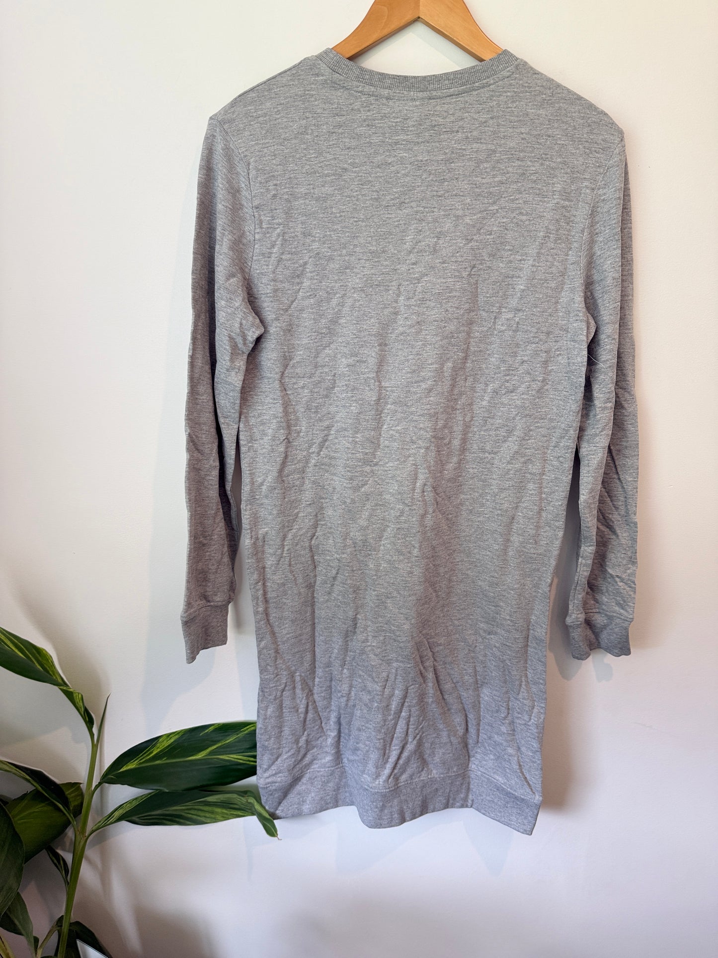 H & M Divided Size 10 Long Sleeve Sweatshirt Dress