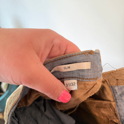 EDC Size 31|32 Tan Men's Chino Pants(missing button)