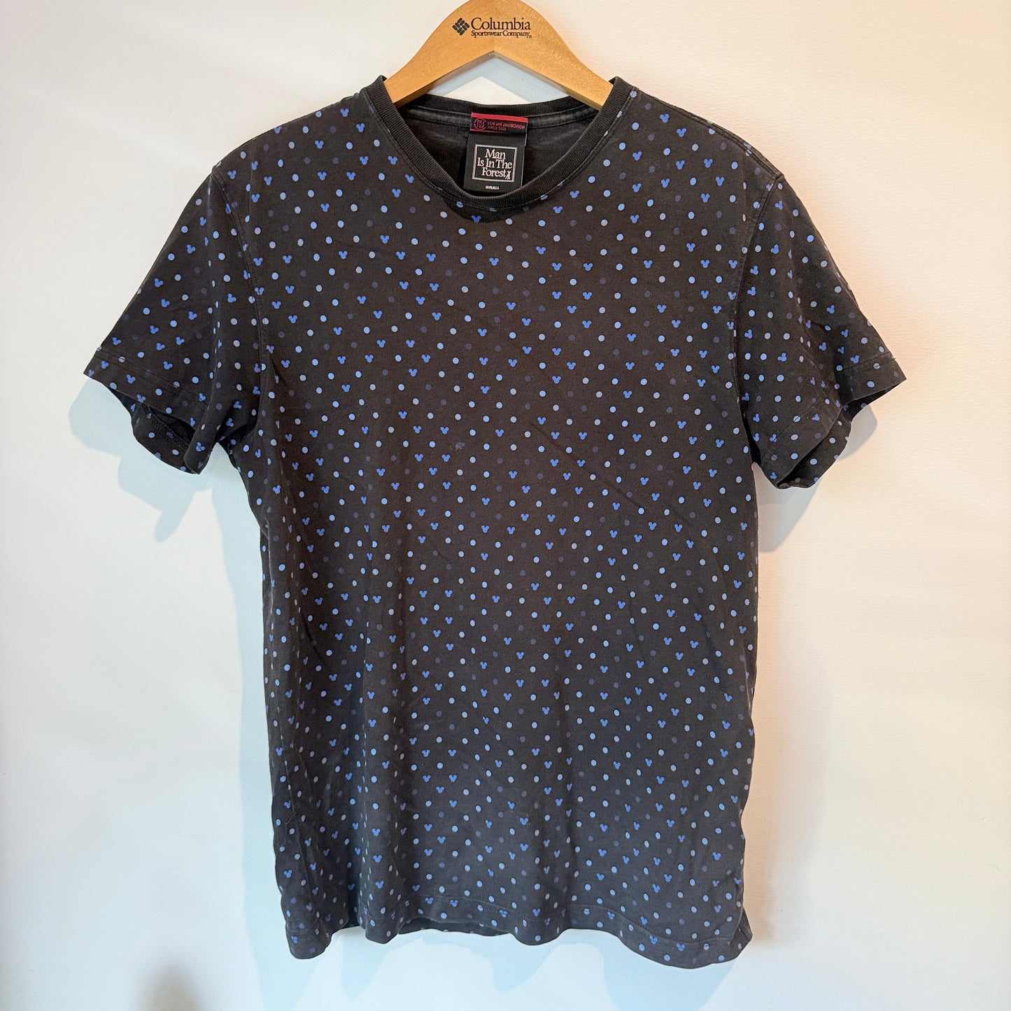 Man is in the Forest Size Small Dark Grey Geometric Pattern T-Shirt