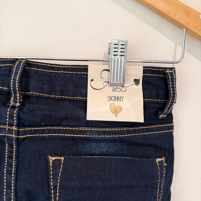 Free 2BU Dark Wash Skinny Jeans – Size 6