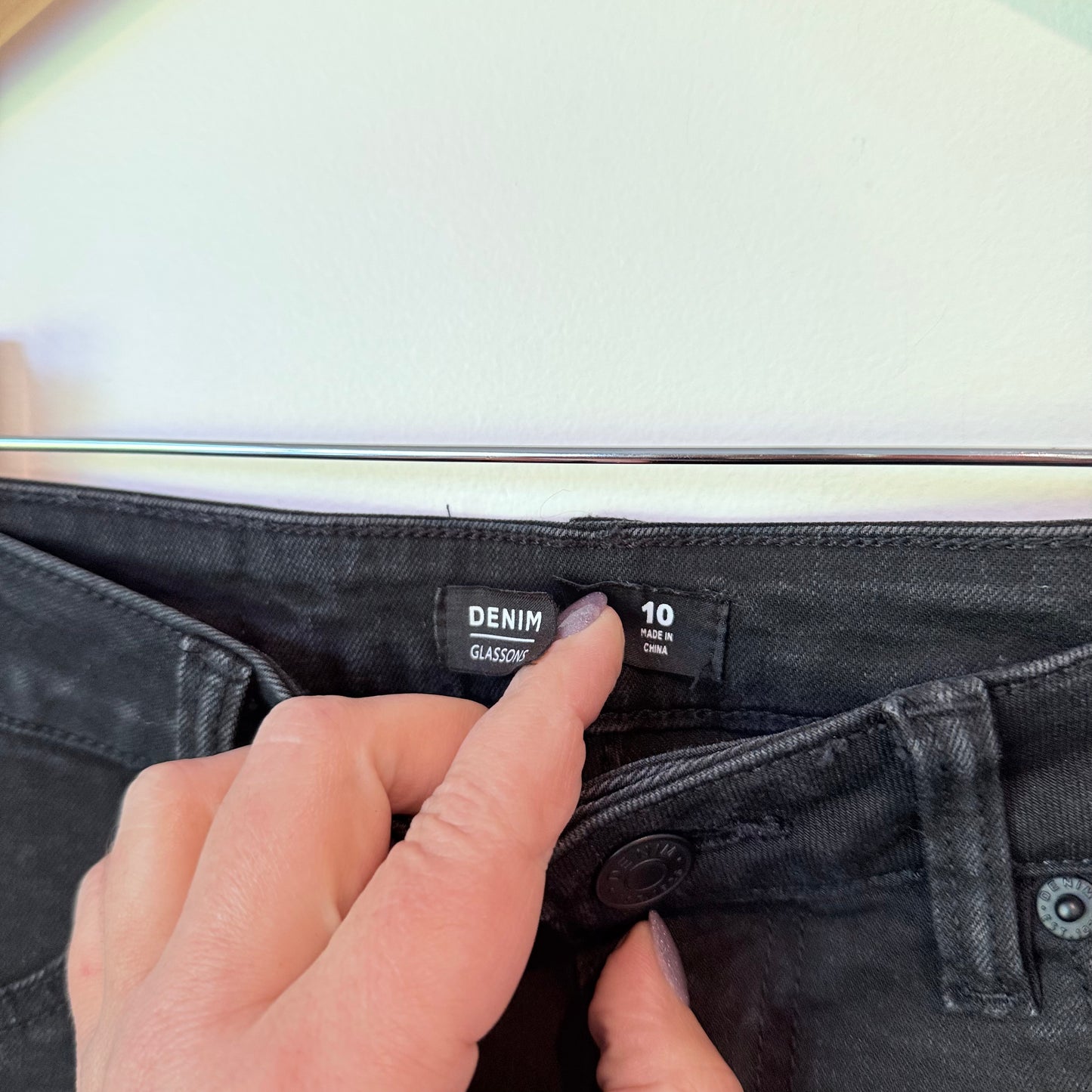 Glassons Size 10 Black Skinny Leg Jeans