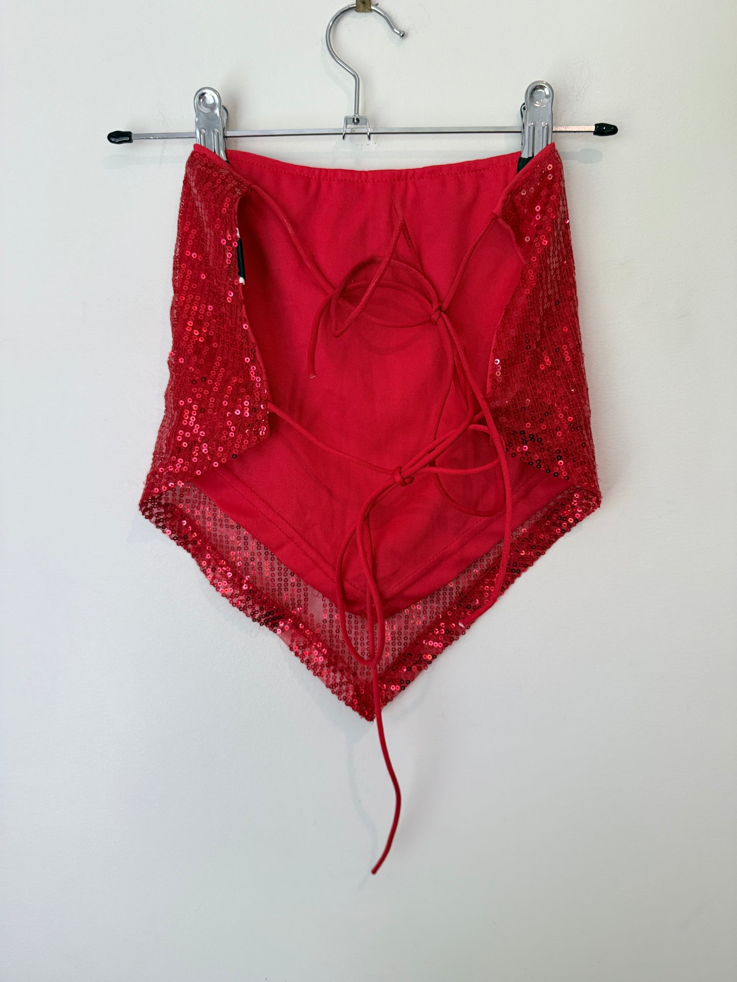 Brand Unknown Size 8-10 Red Handkerchief Top