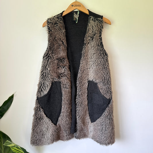 Ringspun Size 10 Gray Faux Fur Vest