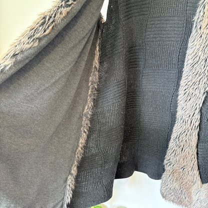 Ringspun Size 10 Gray Faux Fur Vest
