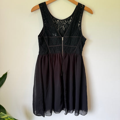 Dotti Size 12 Black Lace & Chiffon Fit-and-Flare Dress