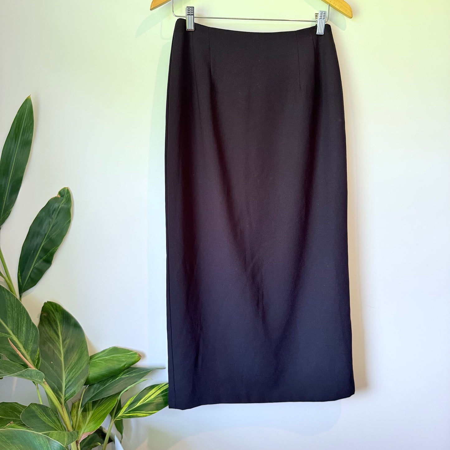Classique Classic Style Size 12 Skirt