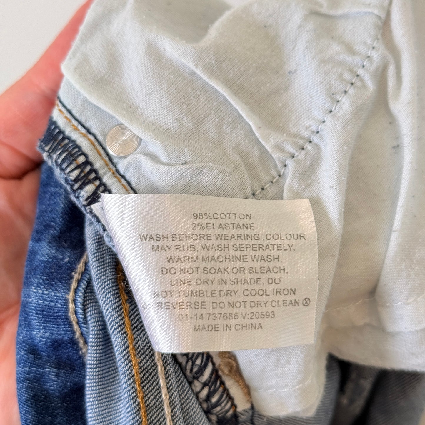 Who's Henri Size 8 Denim Cut-Off Shorts