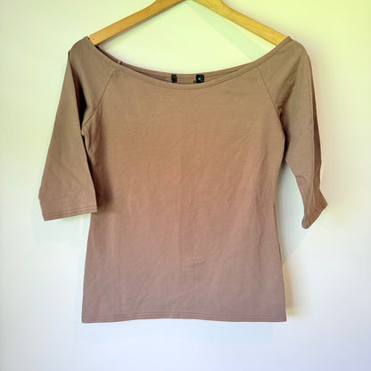 Cut Label Boat Neck Top Brown Size M