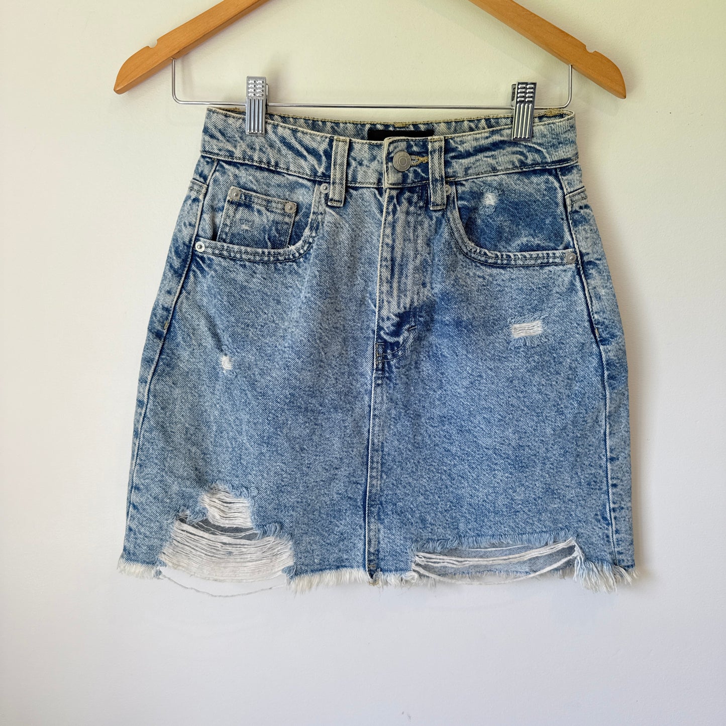 Dotti Size 6 Denim Short Skirt