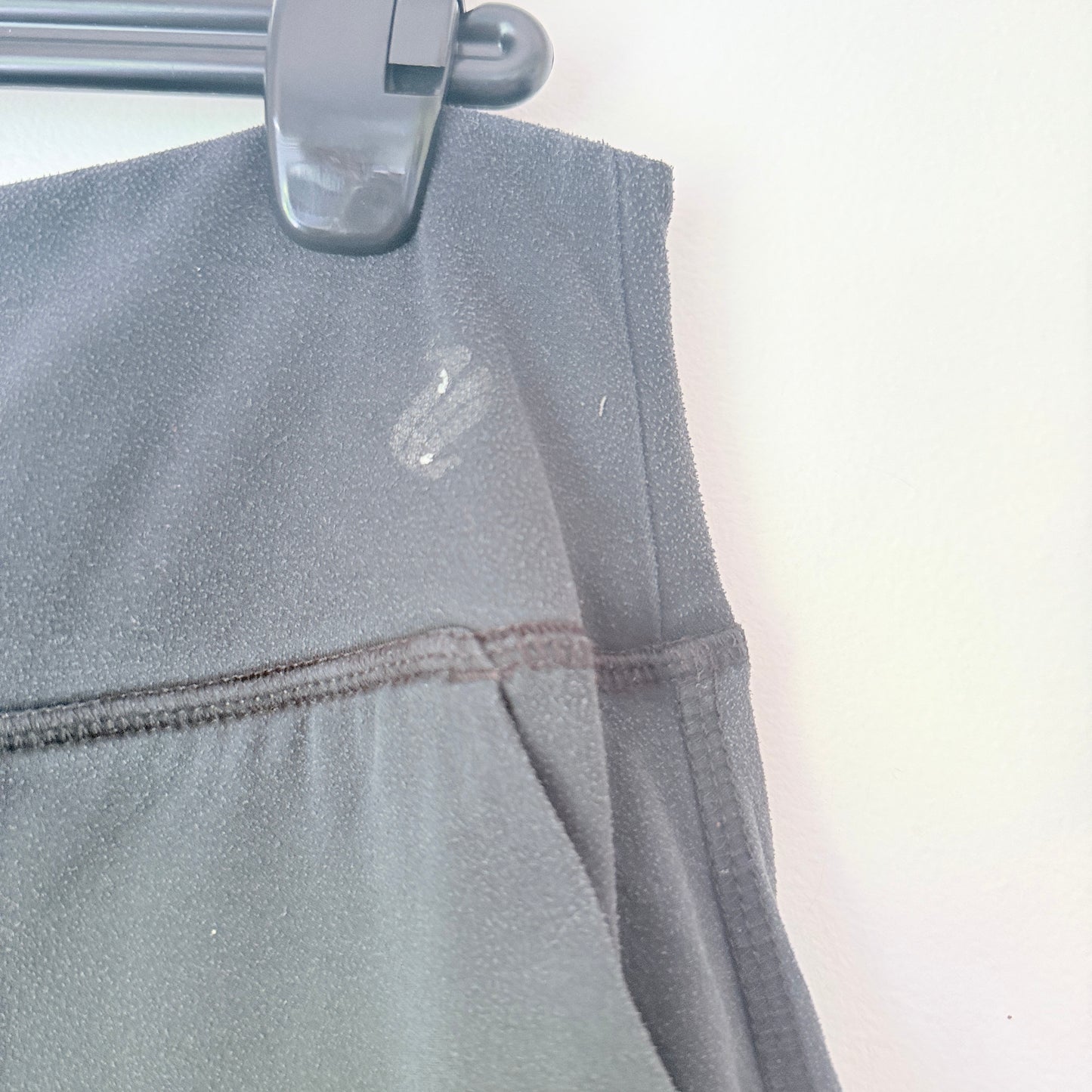 Superfit Activewear Size M Black Cropped Athletic Pants