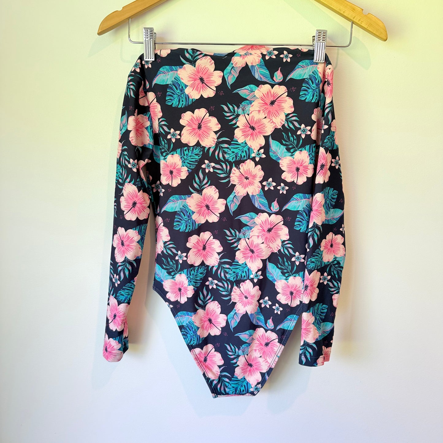 Anko Size 10 Kids Tropical Twist Back Surf Suit – Black