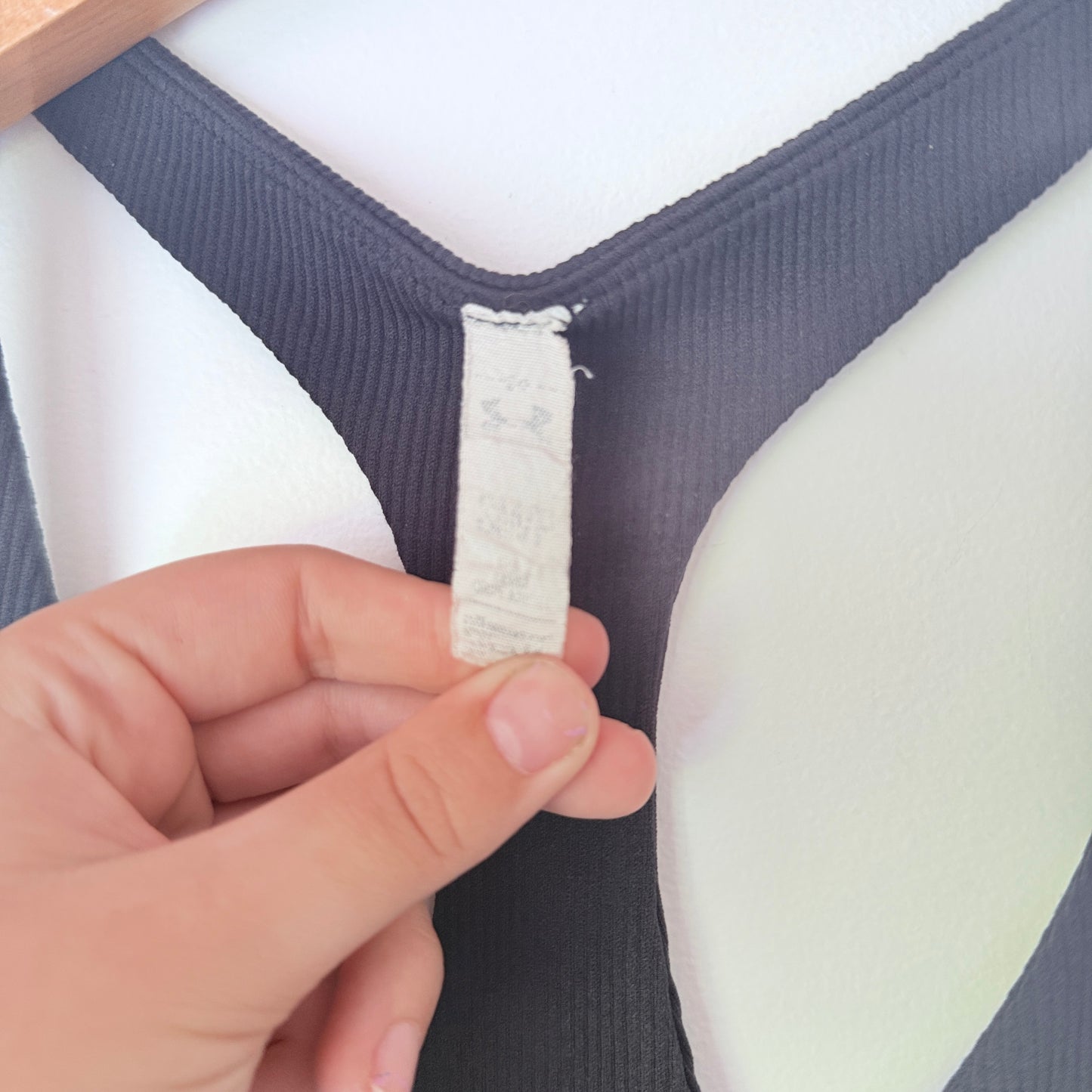 Under Armour Size U/Arm 35cm (XS) Black & Grey Racerback Athletic Top