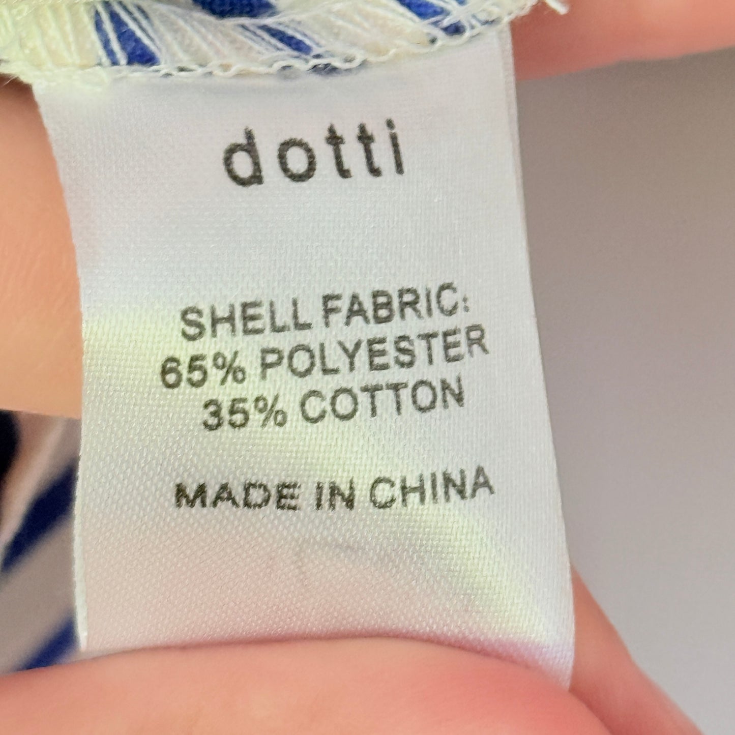 Dotti Size 6 Blue and White Striped Women's Top