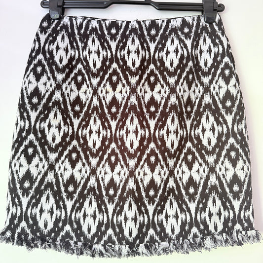 Paper Scissors Size 8 Black and White Ikat Pattern Mini Skort