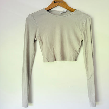 H & M Divided Size S Taupe Ribbed Long-Sleeve Crop Top