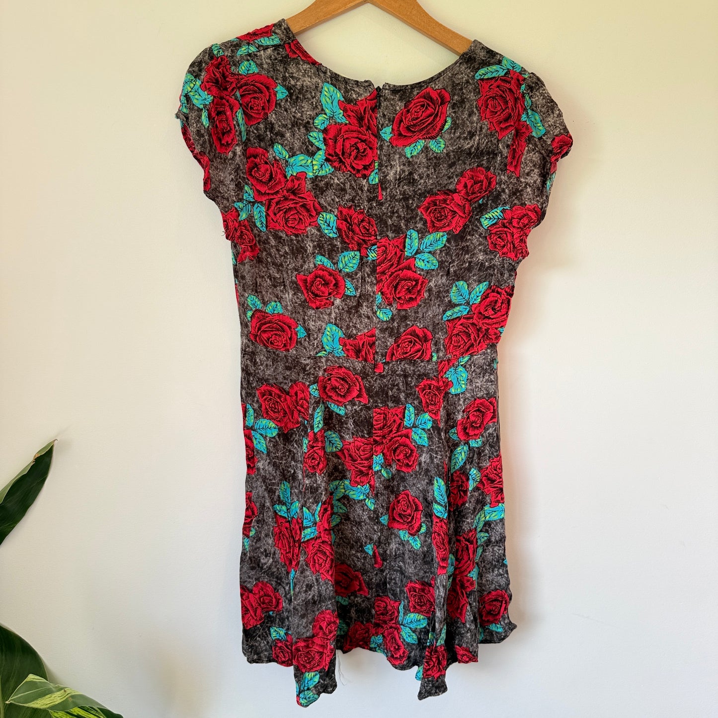 Rusty Size 10 Floral Print V-Neck Dress