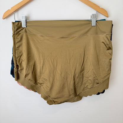 3XL Seamless High-Waisted Scalloped Briefs (4-Pack)