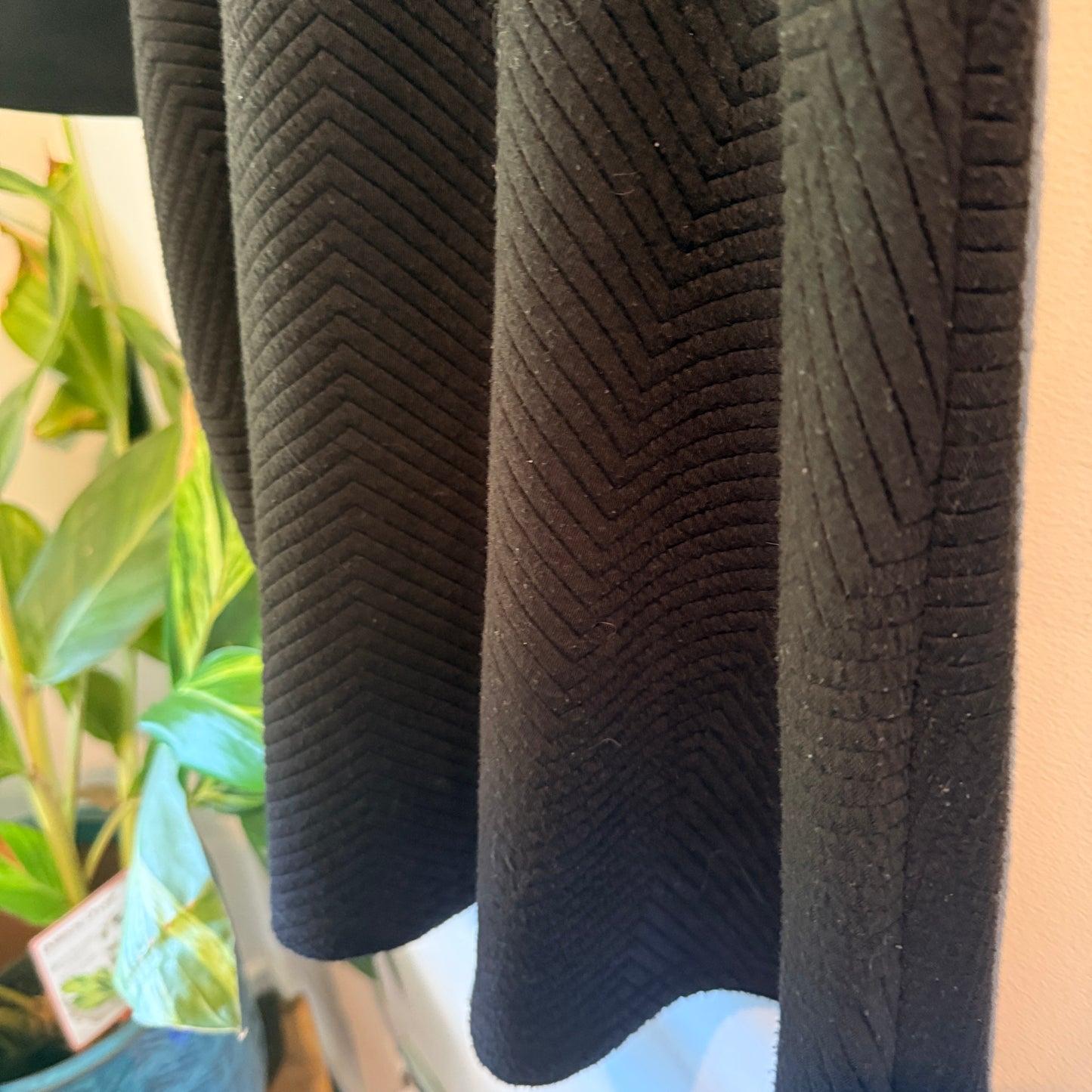 Candie's Size 160/84A | 38(M) | U/Arm to U/Arm 42cm Knit Short Dress