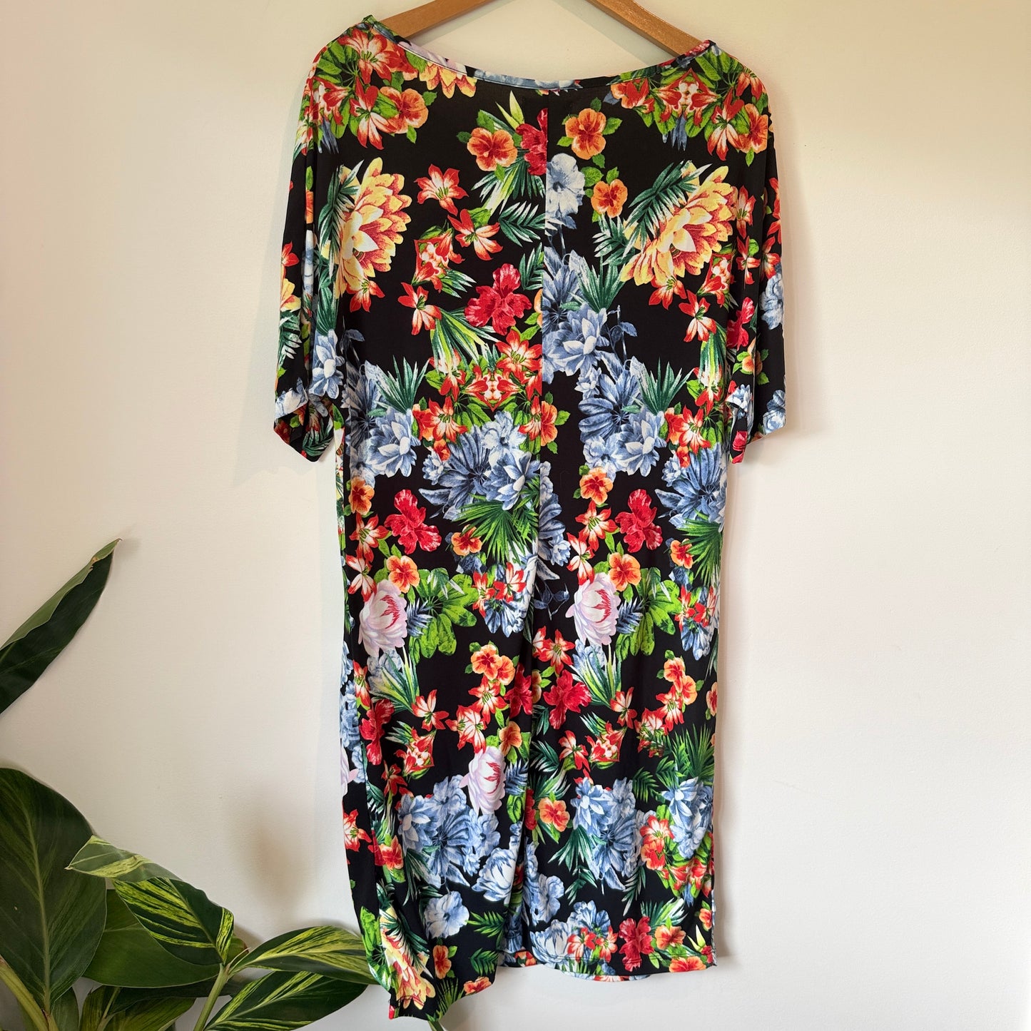 Capture Size M Floral Print Stretch Dress