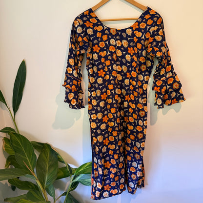 Brand Unknown Size U/Arm to U/Arm 47cm Neck Floral Long Sleeve Dress