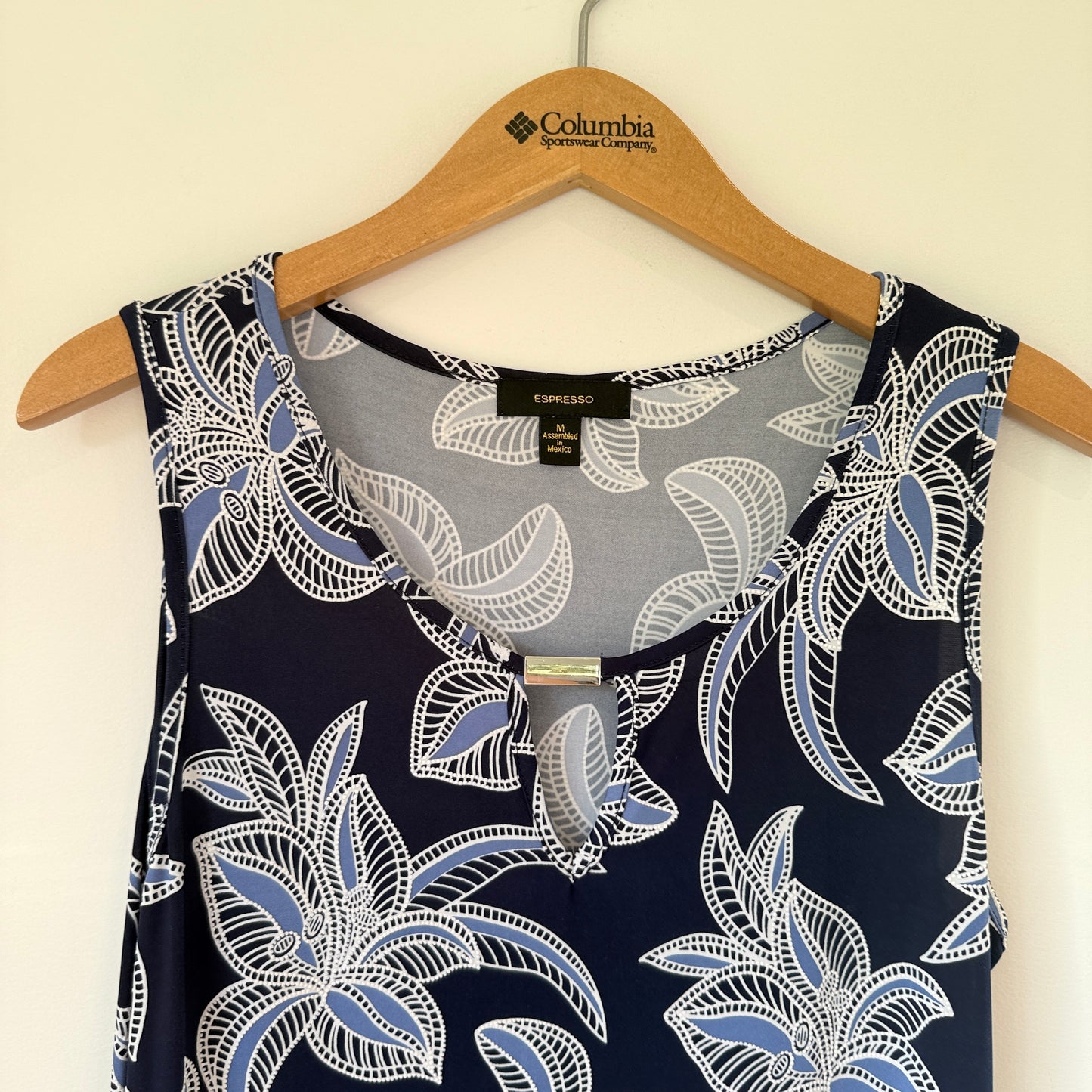 Espresso Size M Floral Sleeveless Dress